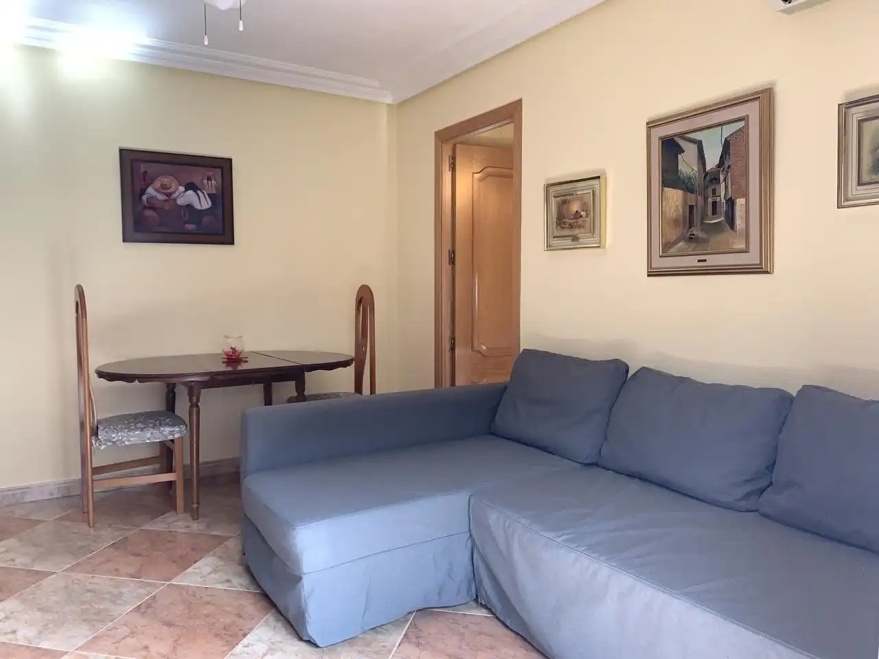Flat for rent in Calle del Lago Leman, Casco histórico de Vicálvaro