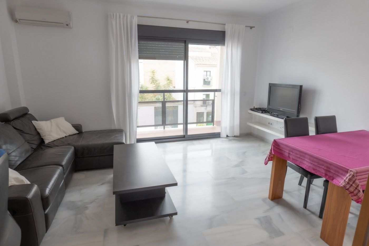 Living room of Flat for sale in Estepa  with Heating, Terrace and Balcony