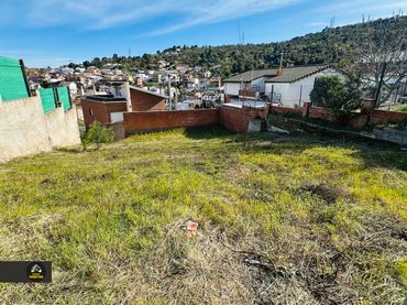 Terreny residencial en venda a Carrer Massís de Garraf