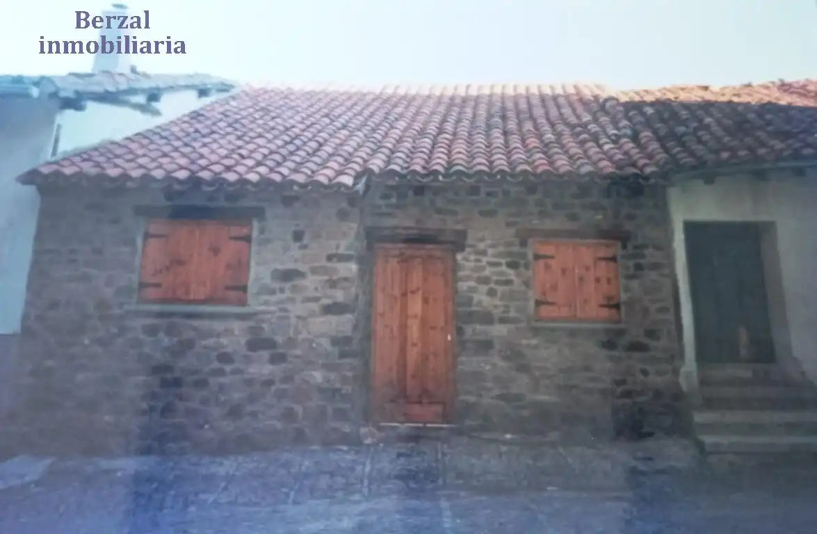 Vista exterior de Casa o chalet en venta en Laguna de Cameros con Terraza