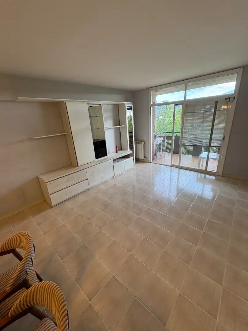 Living room of Flat for sale in Terrassa  with Air Conditioner, Heating and Private garden
