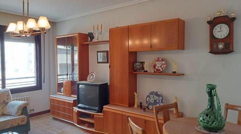 Foto 2 de Piso en venta en Calle Escuelas Pias, San Millán - Ayuntamiento, La Rioja