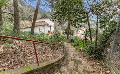 Exterior view of House or chalet for sale in Sant Cugat del Vallès  with Air Conditioner, Heating and Private garden