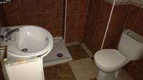 Bathroom of Flat for sale in Dos Hermanas