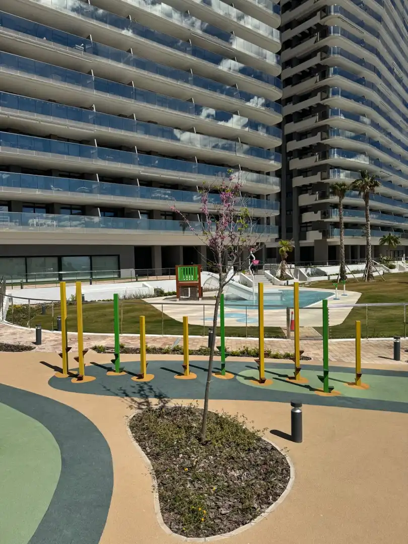 Swimming pool of Apartments for rent in Benidorm  with Air Conditioner, Heating and Private garden