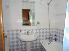Bathroom of Flat for rent in Gijón   with Heating, Parquet flooring and Furnished