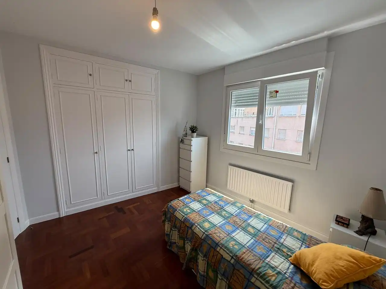 Habitación de Piso en venta en Castro-Urdiales con Calefacción, Parquet y Balcón