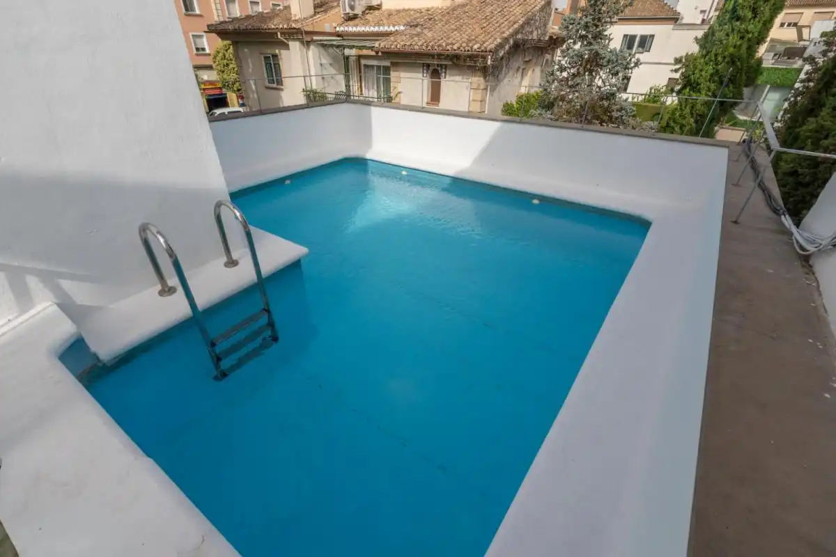 Piscina de Casa o xalet per a compartir en Genil