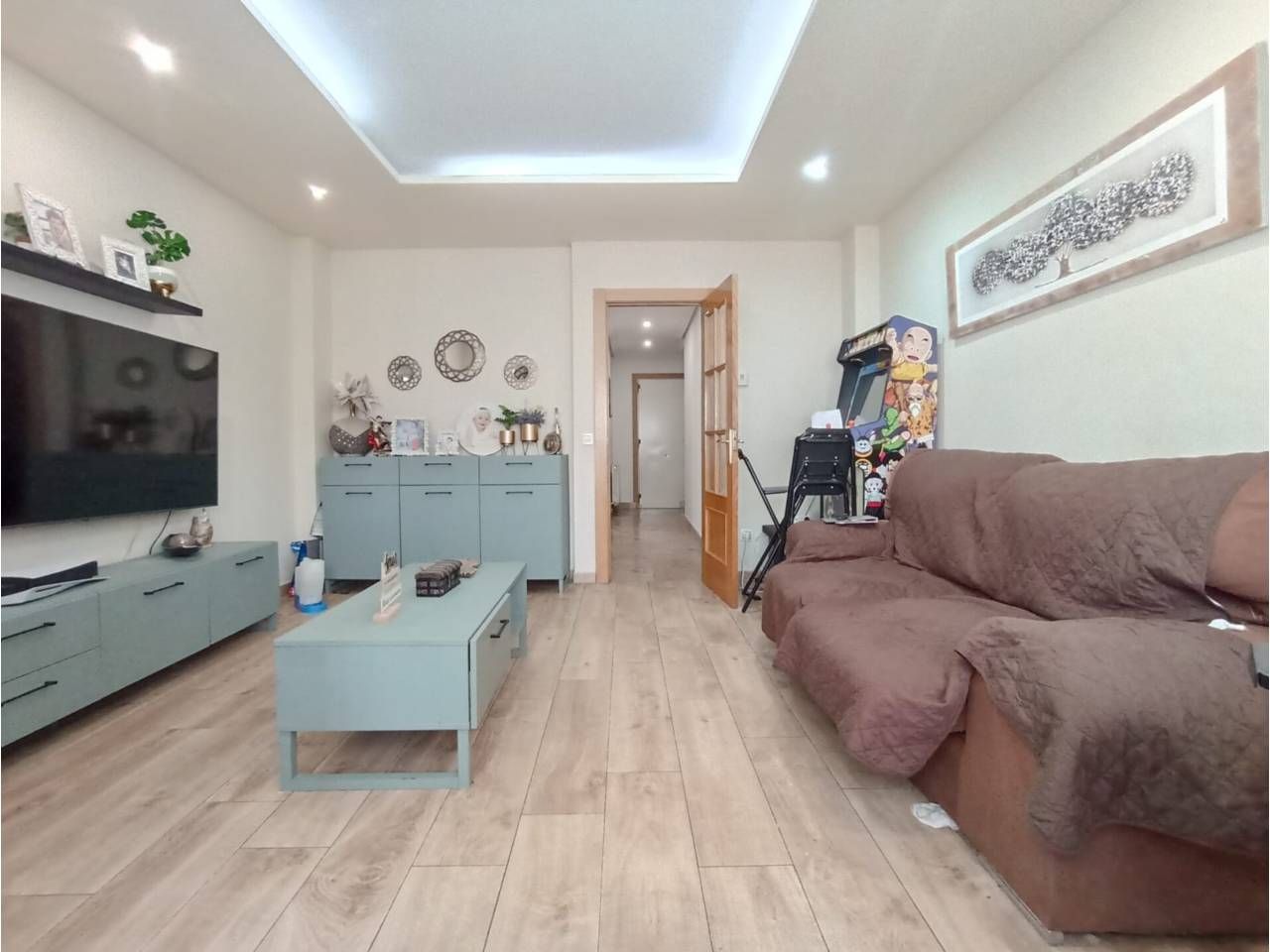 Sala de estar de Casa adosada en venta en Villalbilla de Burgos con Calefacción y Terraza