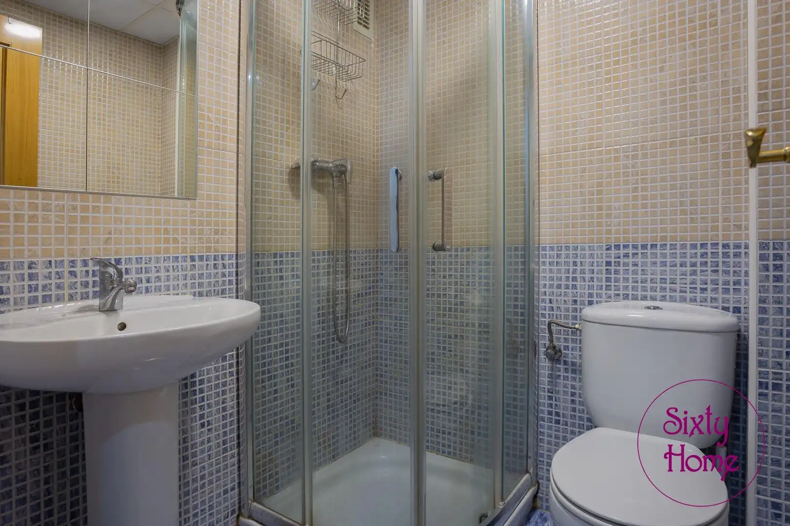 Bathroom of Flat for sale in Zaragoza  with Air Conditioner, Heating and Terrace