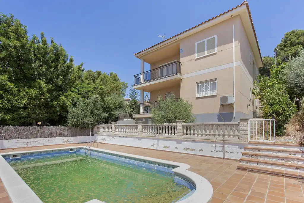 Chalet en venta en C/ Coste del Garraf