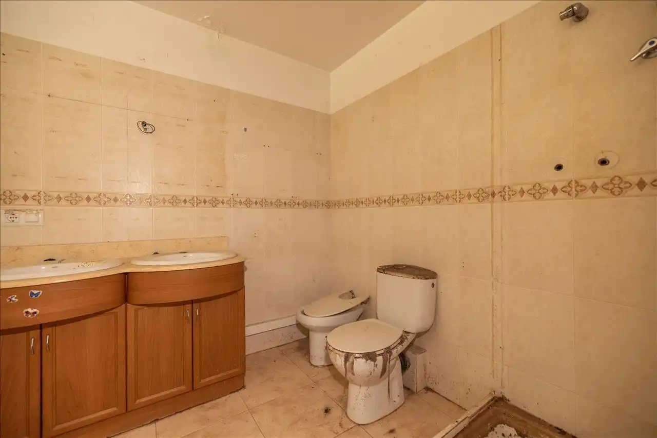 Baño de Piso en venta en Vimbodí i Poblet