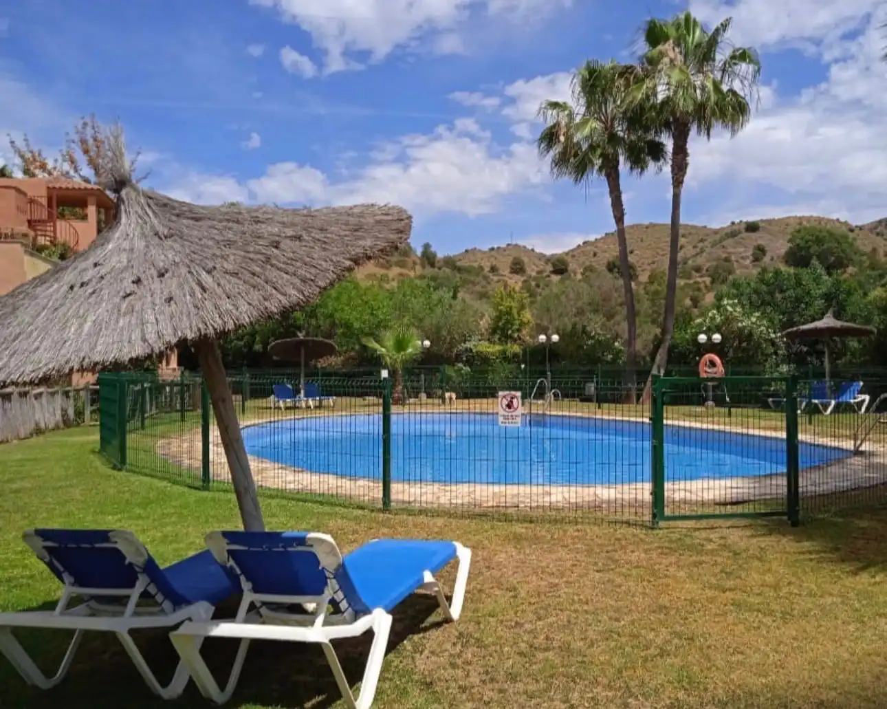 Swimming pool of Duplexes for rent in Marbella  with Air Conditioner, Heating and Terrace