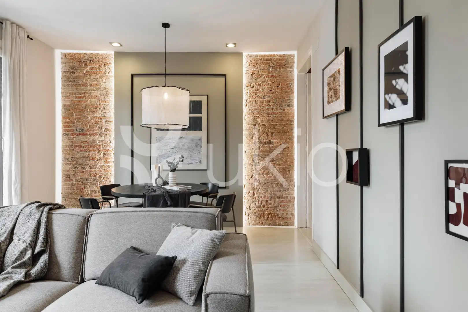 Apartamento con terraza en alquiler en Carrer del Comte d'Urgell, imagen 6