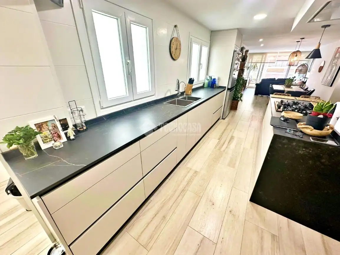 Kitchen of Flat for sale in Málaga