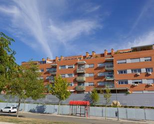 Exterior view of Flat for sale in Paracuellos de Jarama  with Heating, Private garden and Storage room