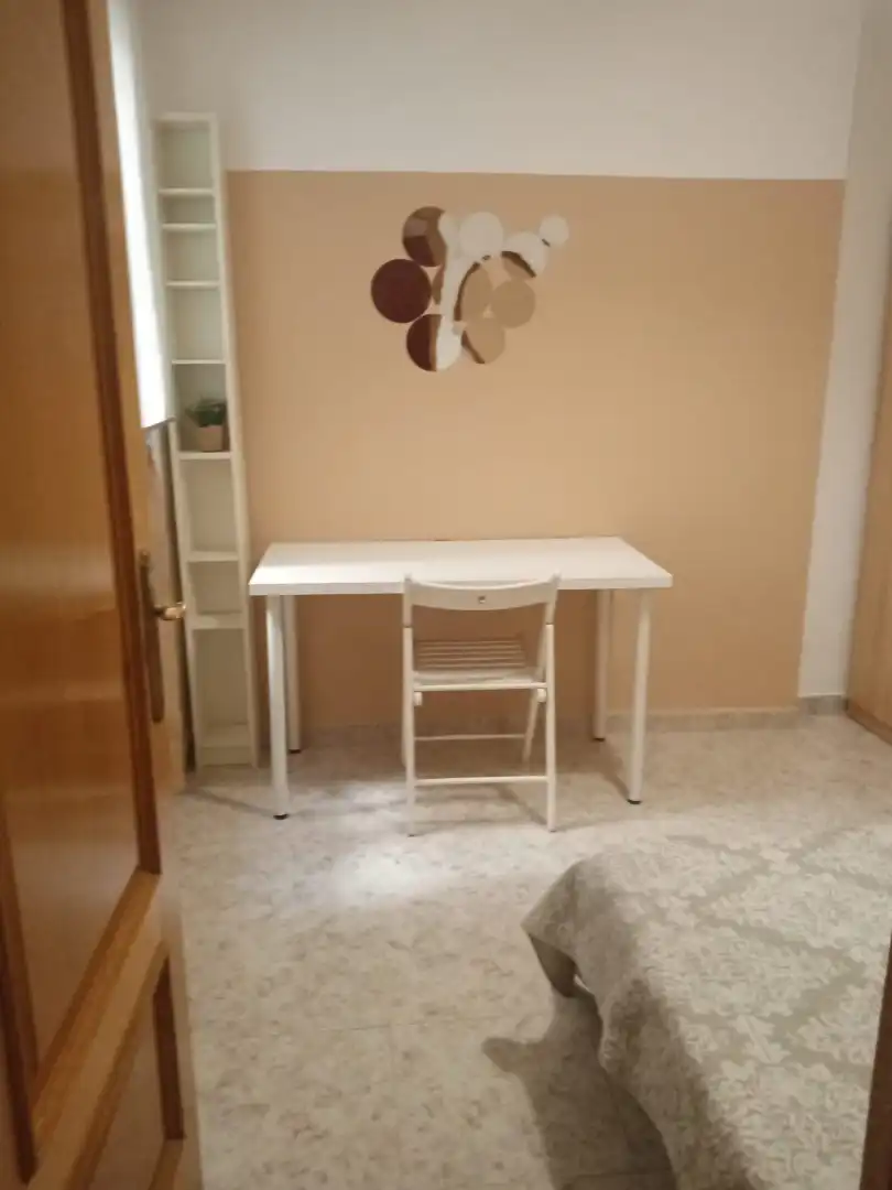 Room in Calle del Doctor Castelo, Ibiza de Madrid