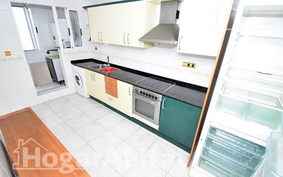 Kitchen of Flat for sale in Almazora / Almassora  with Air Conditioner, Terrace and Balcony