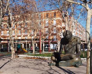 Exterior view of Flat for sale in Valladolid Capital  with Heating, Storage room and Furnished