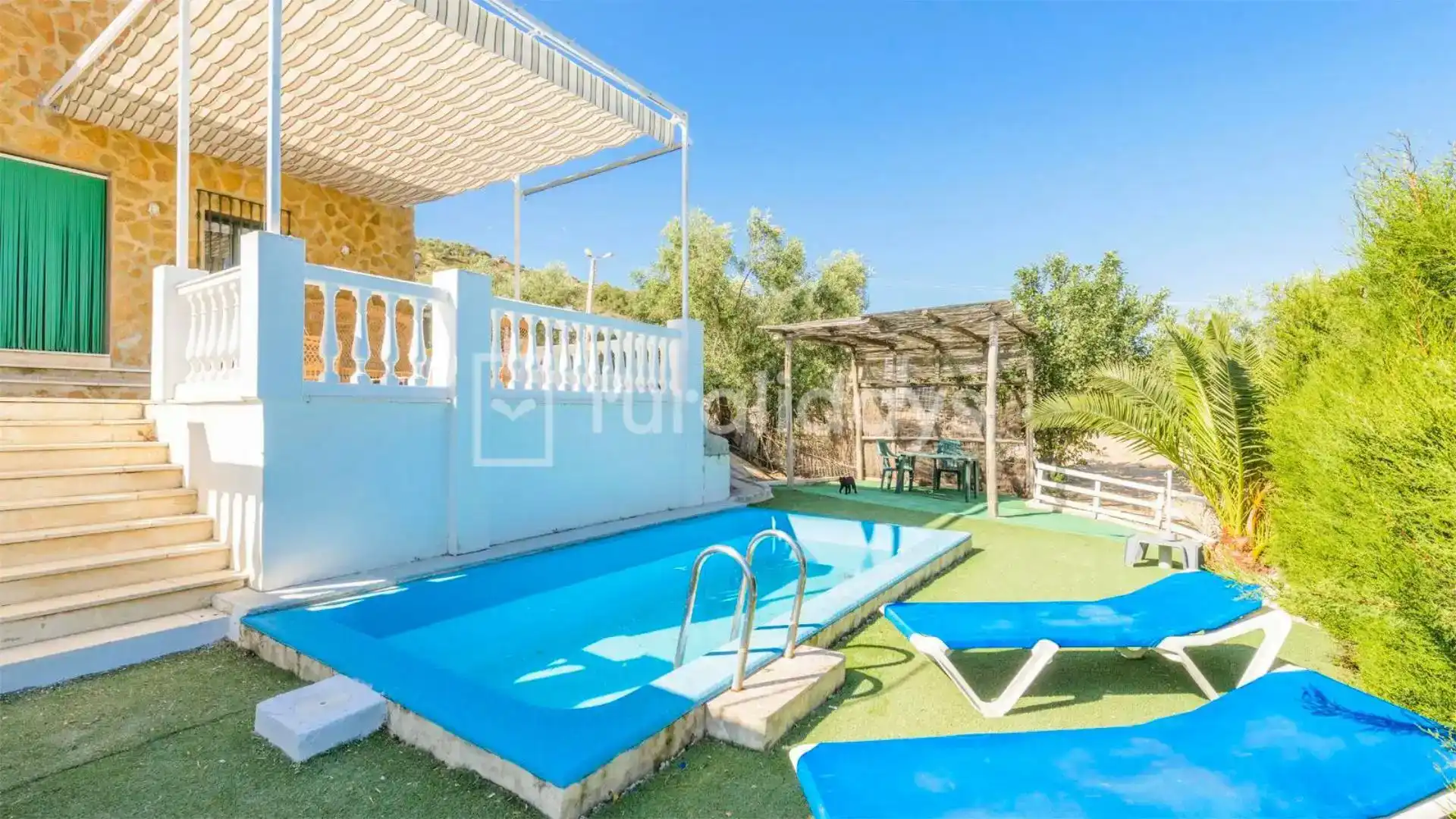 Piscina de Finca rústica en venda en Los Corrales amb Aire condicionat i Piscina