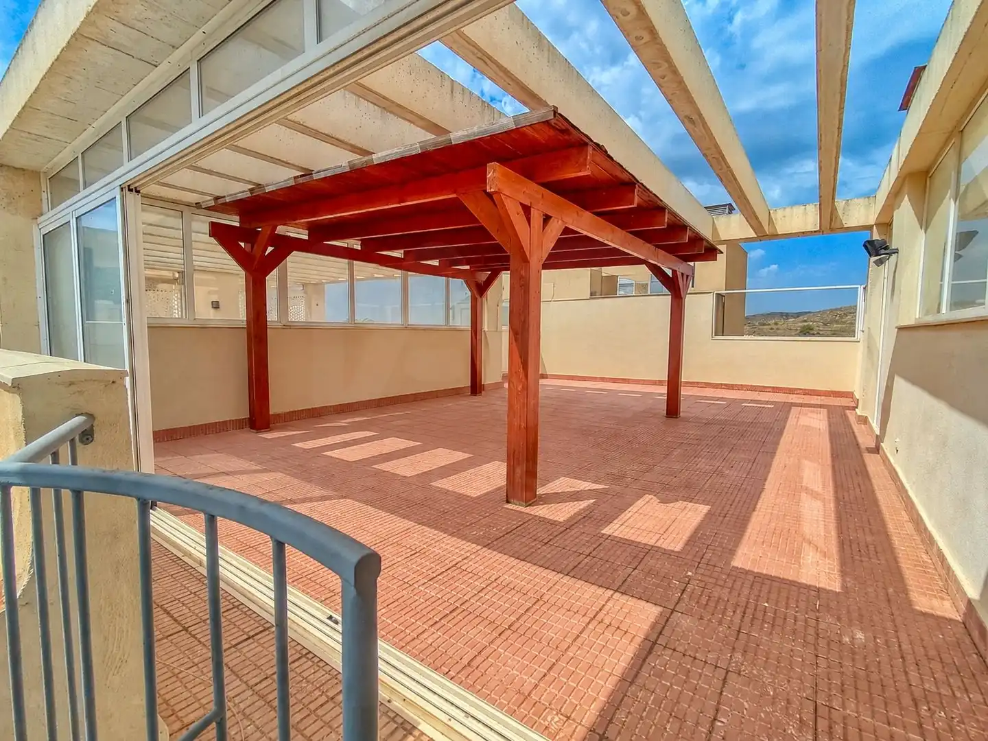 Terrasse von Dachboden zum Verkauf in El Campello mit Klimaanlage, Heizung und Terrasse