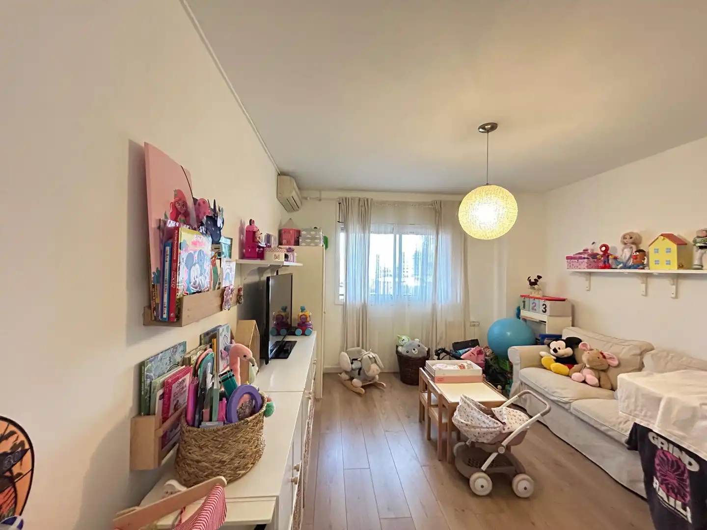 Living room of Attic for sale in Mataró  with Air Conditioner, Heating and Parquet flooring