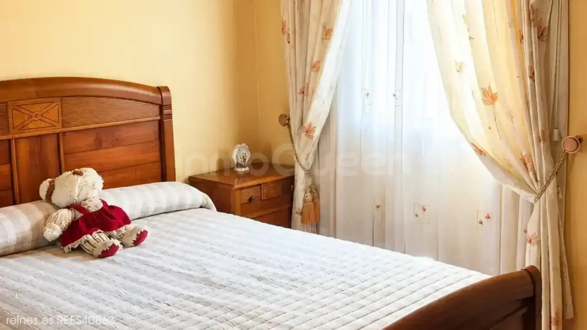Bedroom of Houses for sale in Trabada  with Air Conditioner, Heating and Private garden