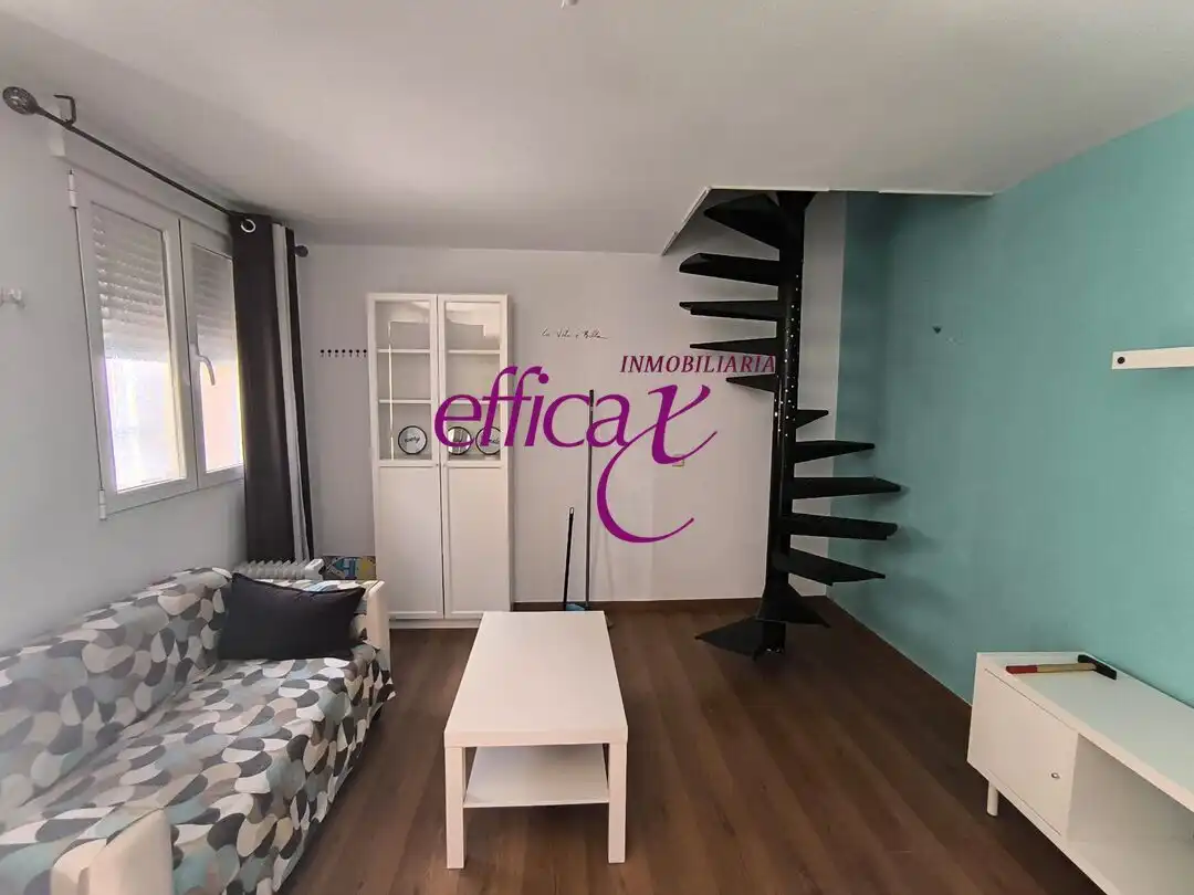 Bedroom of Houses for sale in La Puebla de Montalbán