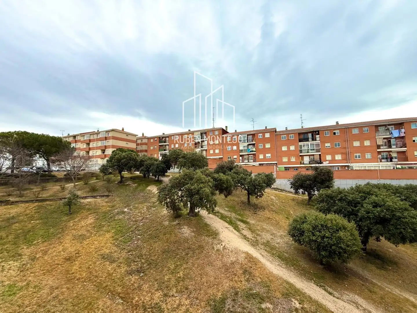 Exterior view of Flat for rent in Terradillos  with Air Conditioner, Heating and Terrace