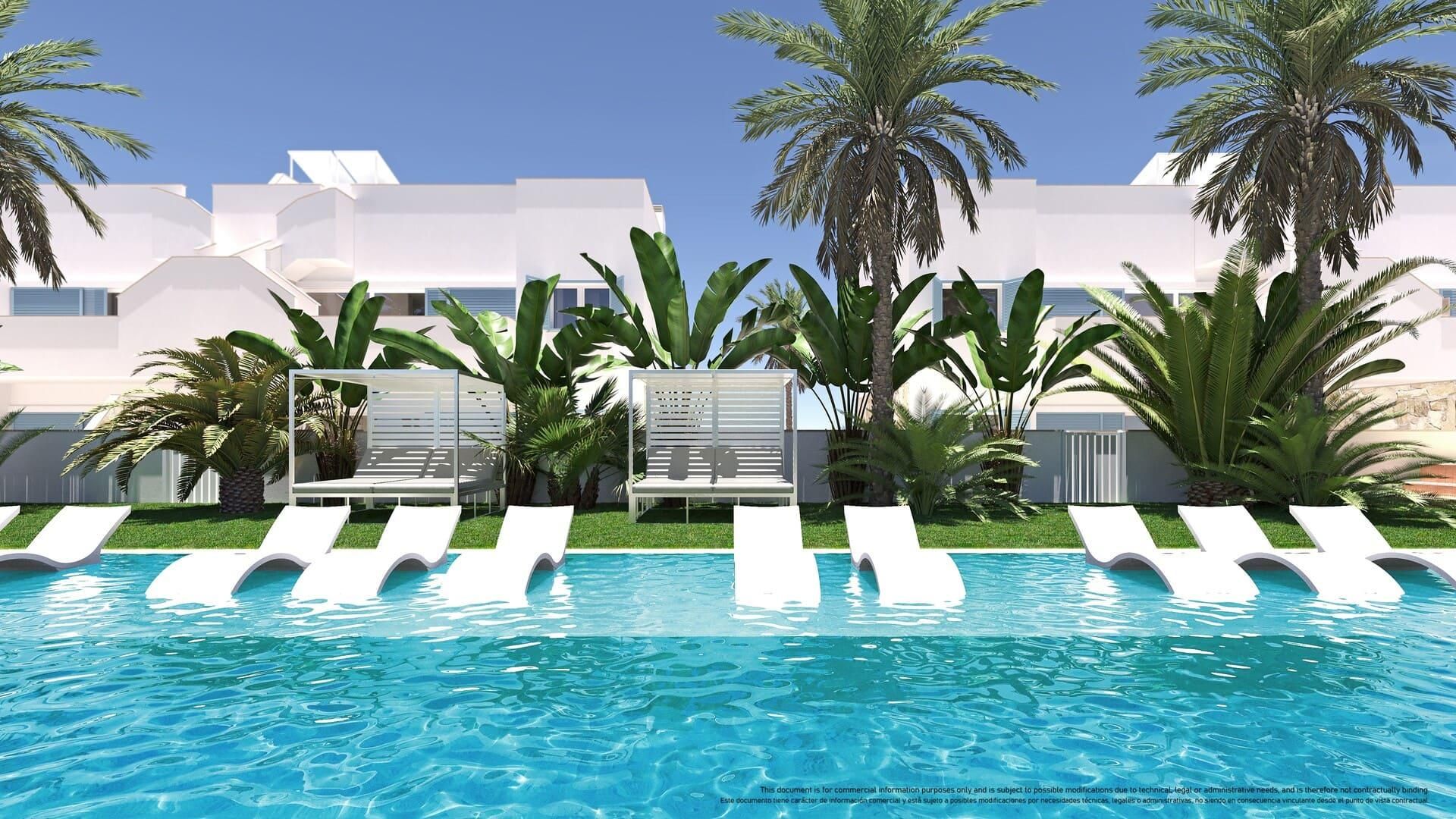 Piscina de Estudi en venda en Pilar de la Horadada amb Piscina comunitària
