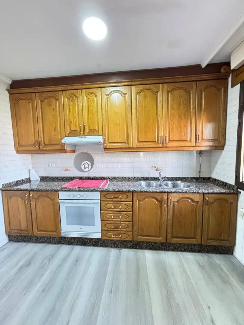 House with terrace for sale in Verín, imagen 4