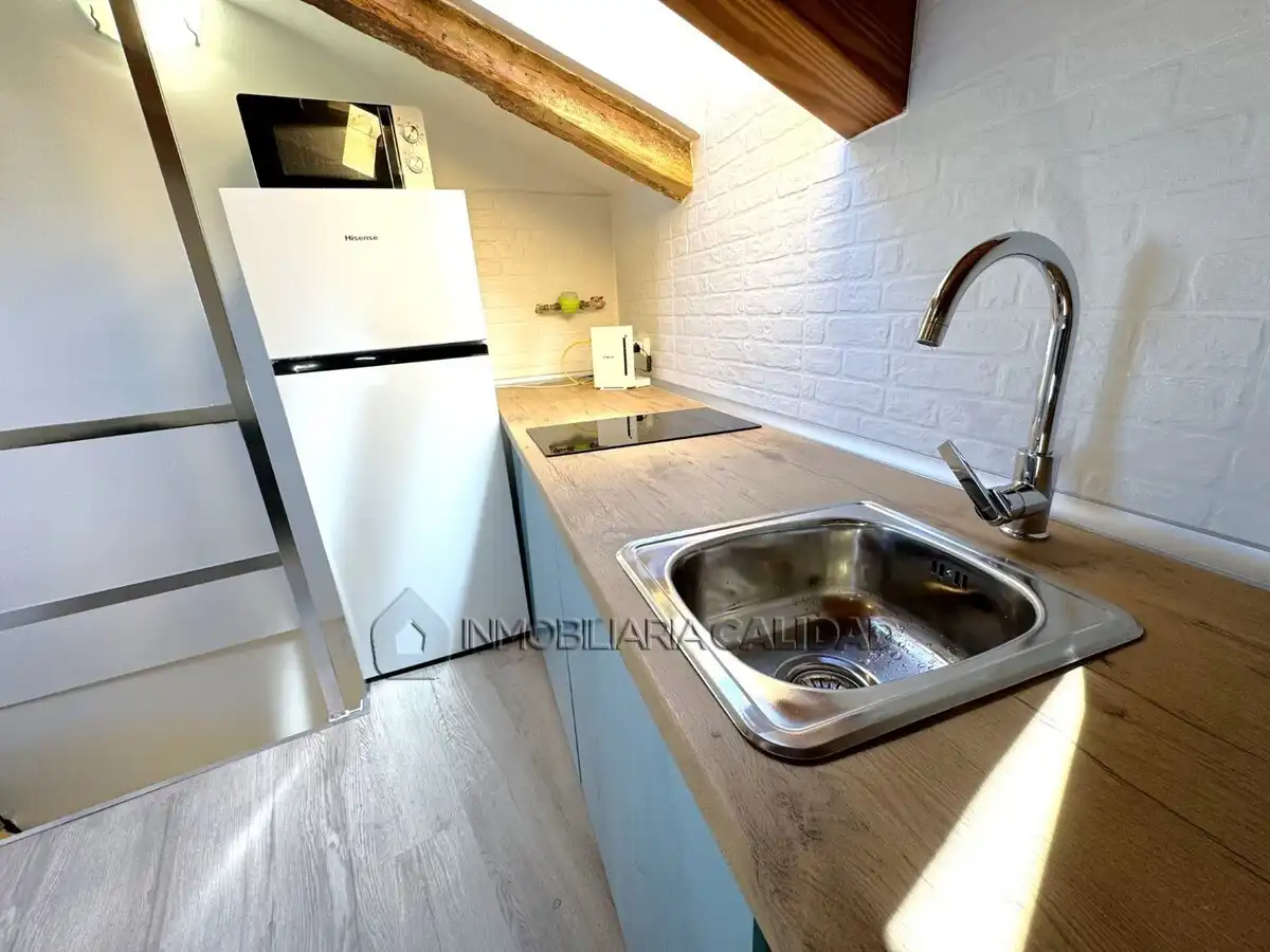 Cocina de Piso de alquiler en Burgos con Calefacción y Amueblado