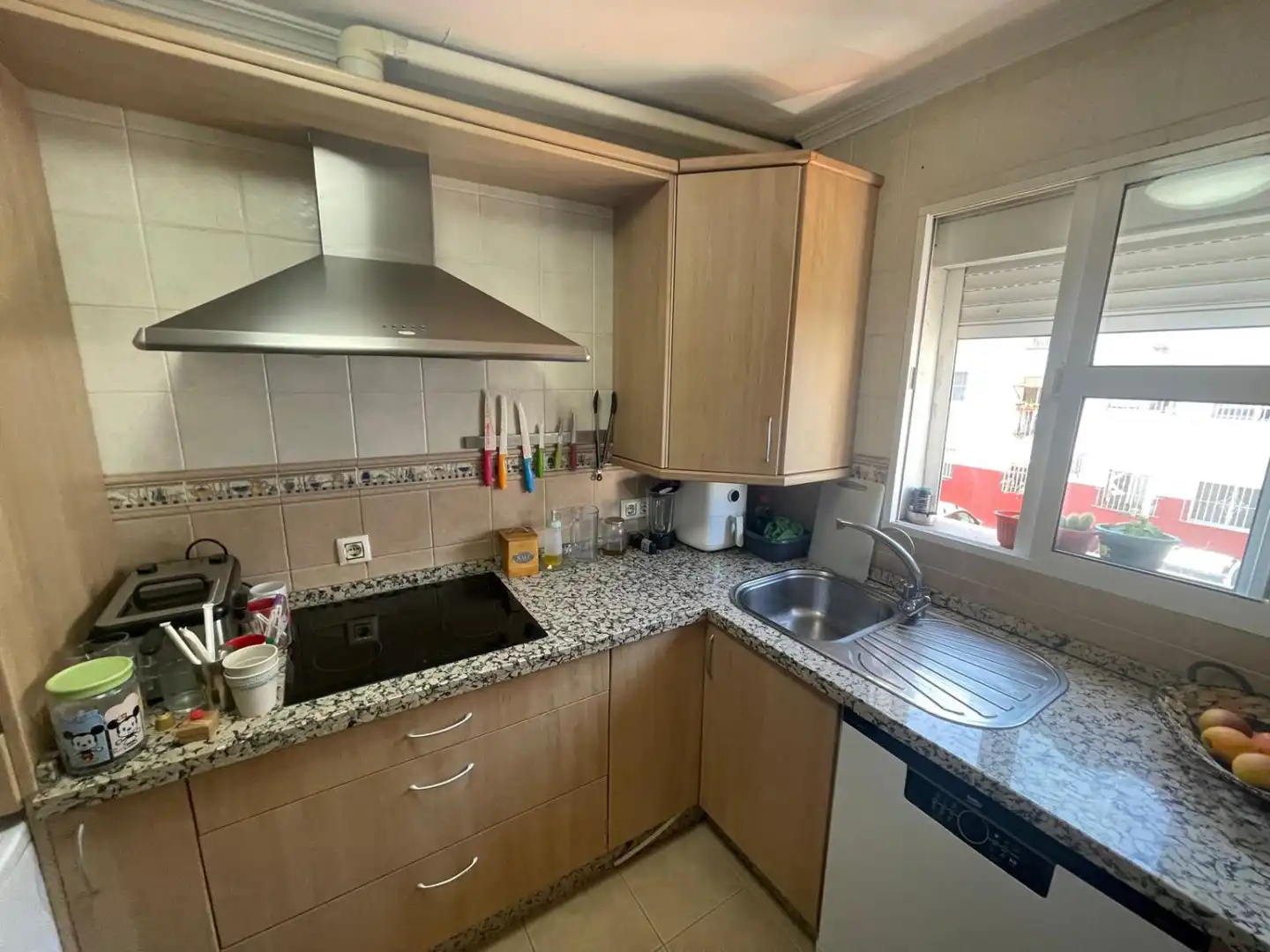 Cuina de Pis en venda en La Rinconada amb Aire condicionat i Terrassa