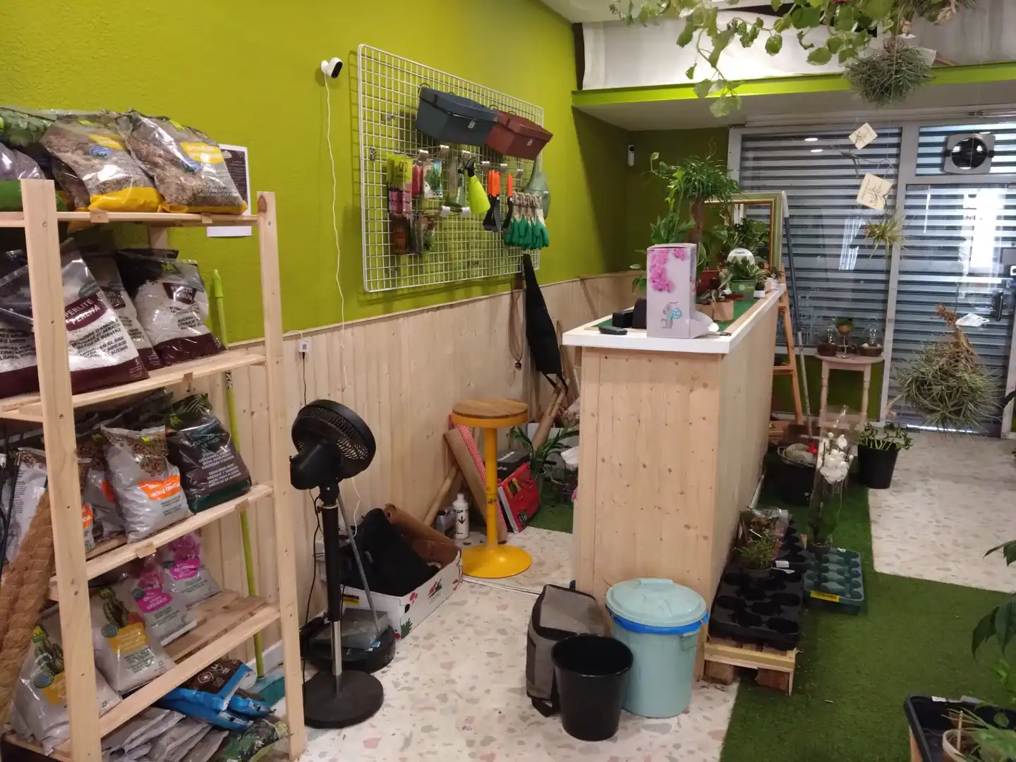 Local comercial de lloguer a Carrer de Mossèn Cinto Verdaguer, imagen 6