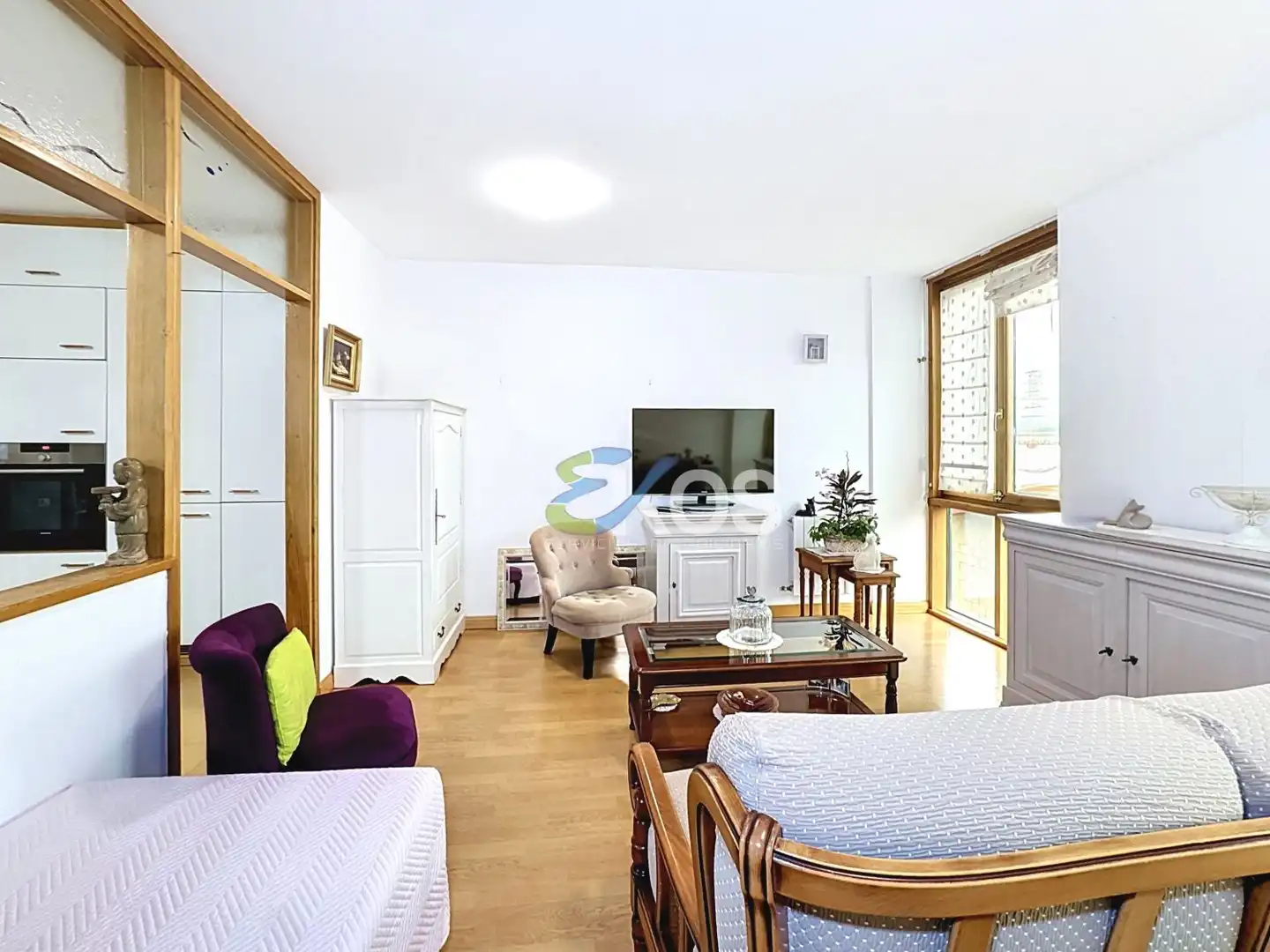 Sala d'estar de Apartament en venda en Vitoria - Gasteiz amb Calefacció