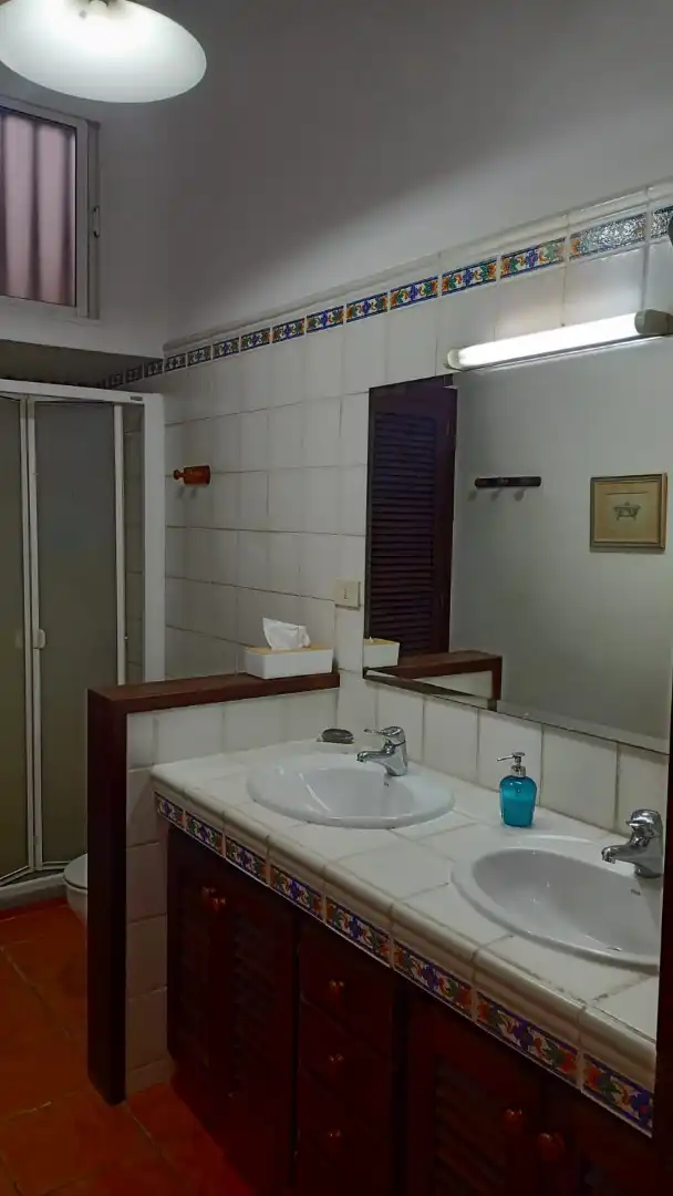 Bany de Casa o xalet en venda en Las Palmas de Gran Canaria amb Terrassa, Moblat i Forn