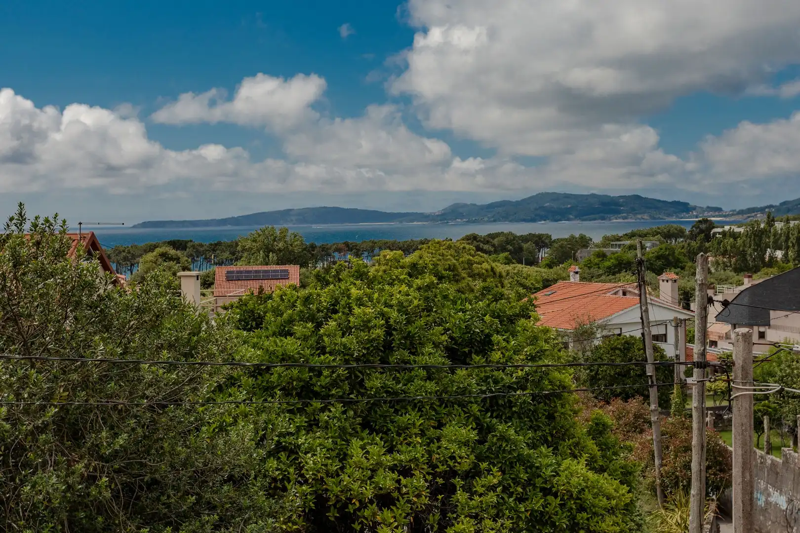 Vista exterior de Casa o chalet en venta en Vigo  con Calefacción, Jardín privado y Parquet