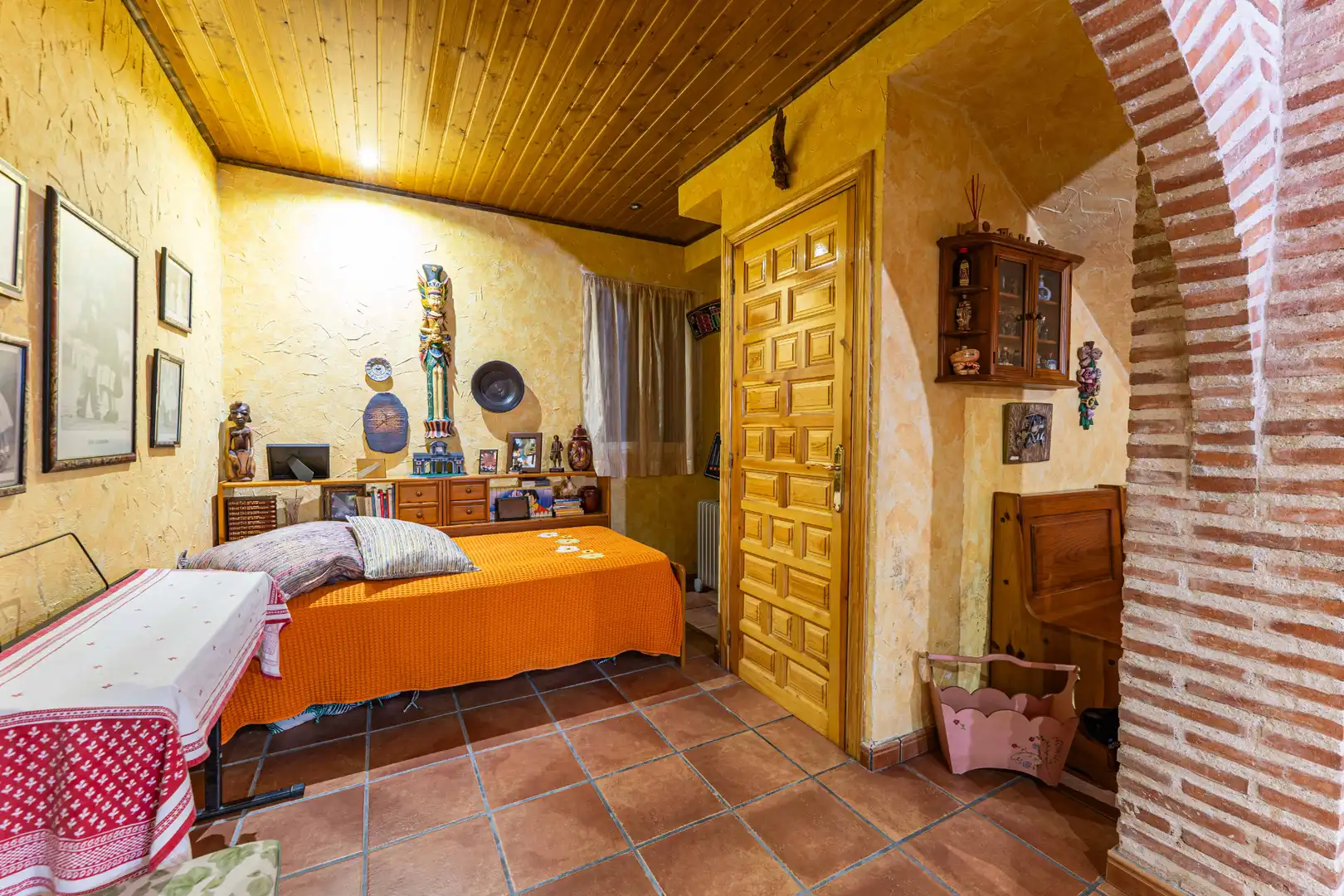 Dormitori de Casa o xalet en venda en Arroyomolinos (Madrid) amb Aire condicionat, Calefacció i Jardí privat