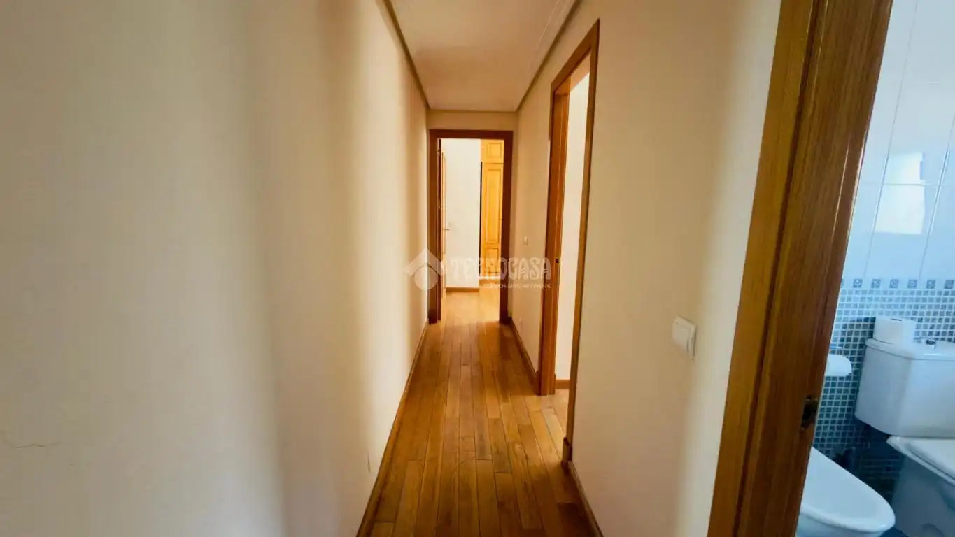 Piso en venta en Seseña con Calefacción, Terraza y Piscina comunitaria