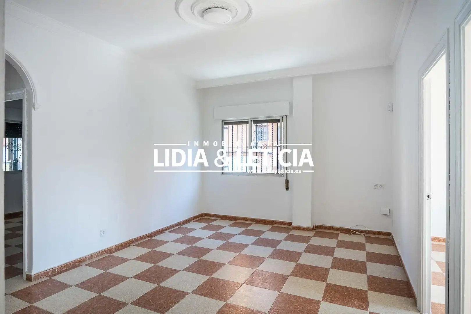 Dormitori de Casa o xalet en venda en Alcalá de Guadaira amb Aire condicionat i Terrassa