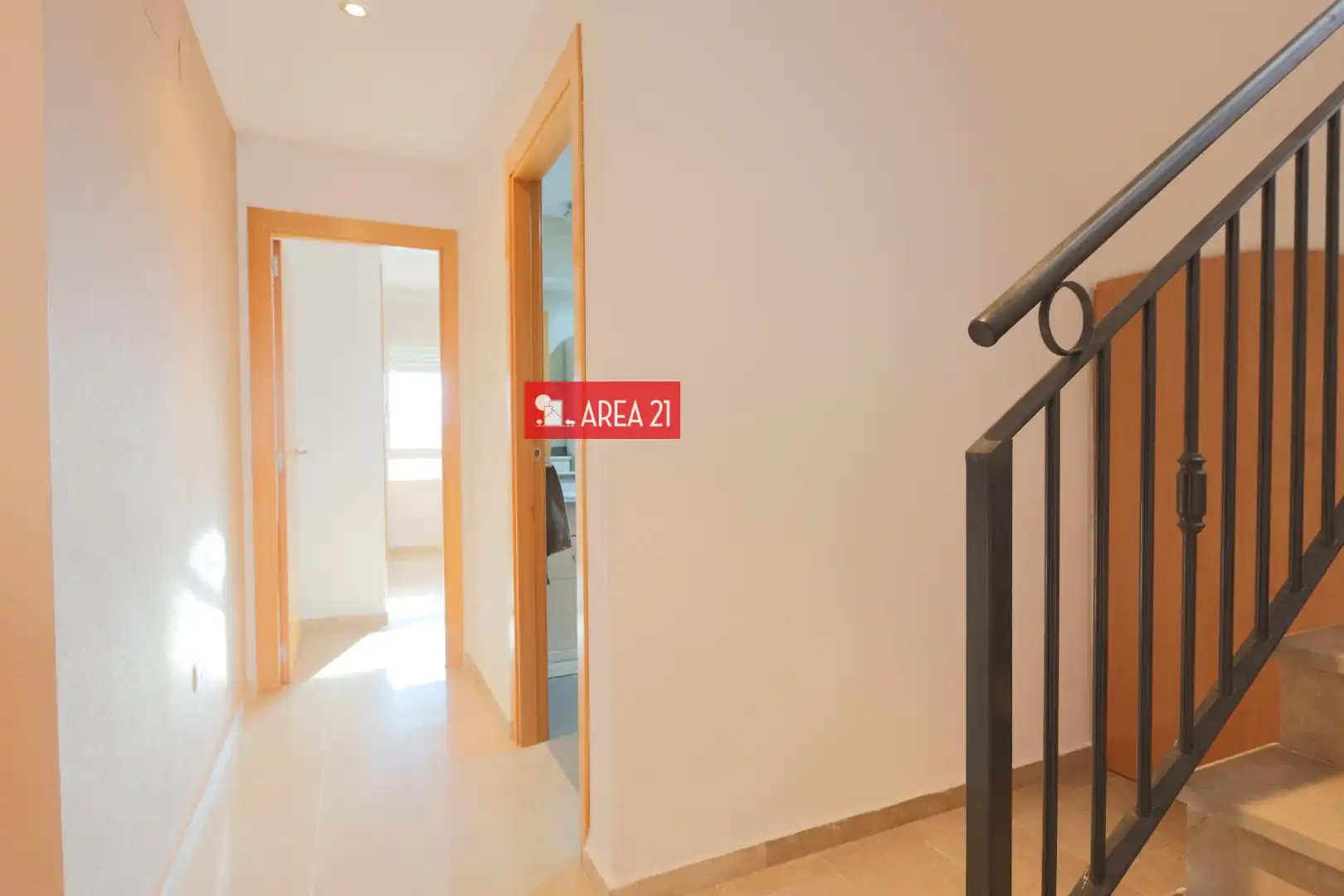 Habitación de Ático en venta en La Pobla de Vallbona con Aire acondicionado, Calefacción y Terraza