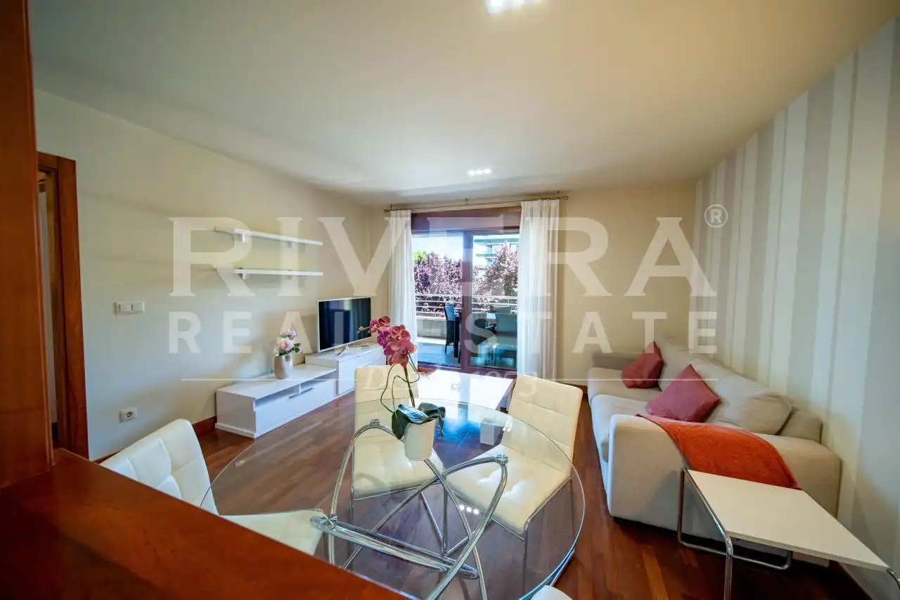 Sala d'estar de Pis en venda en Sanxenxo amb Calefacció, Terrassa i Traster