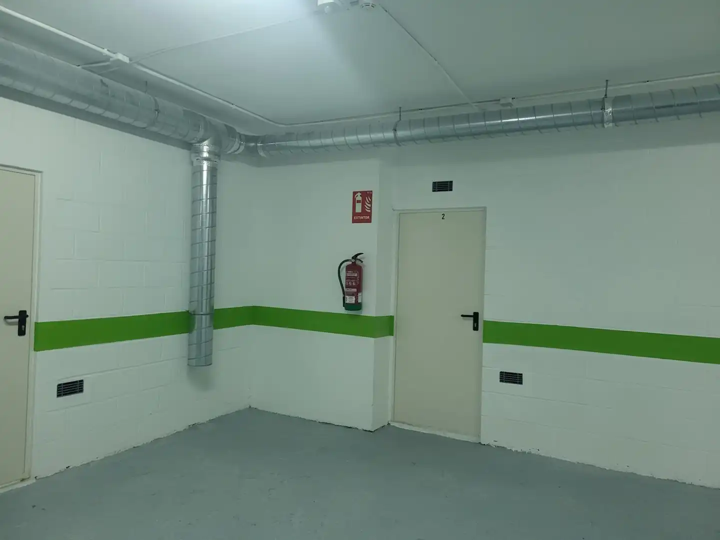 Storage room for sale in Zaragoza