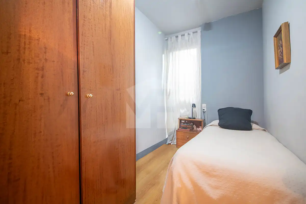 Bedroom of Flat for sale in Barcelona  with Air Conditioner and Heating