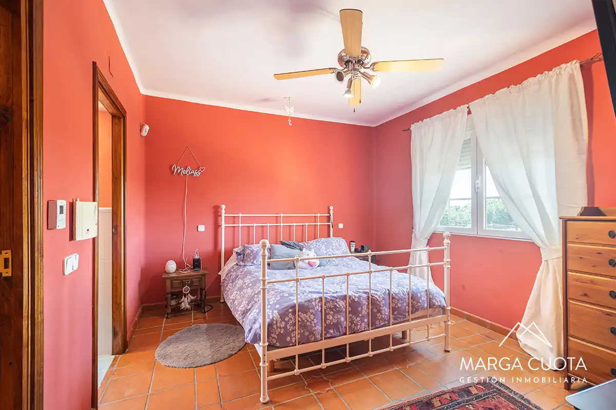 Bedroom of Houses for sale in Valdemorillo  with Heating, Private garden and Parquet flooring