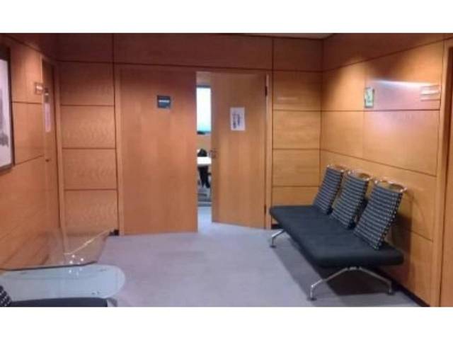 Oficina en Alquiler en Julián Camarillo en Simancas