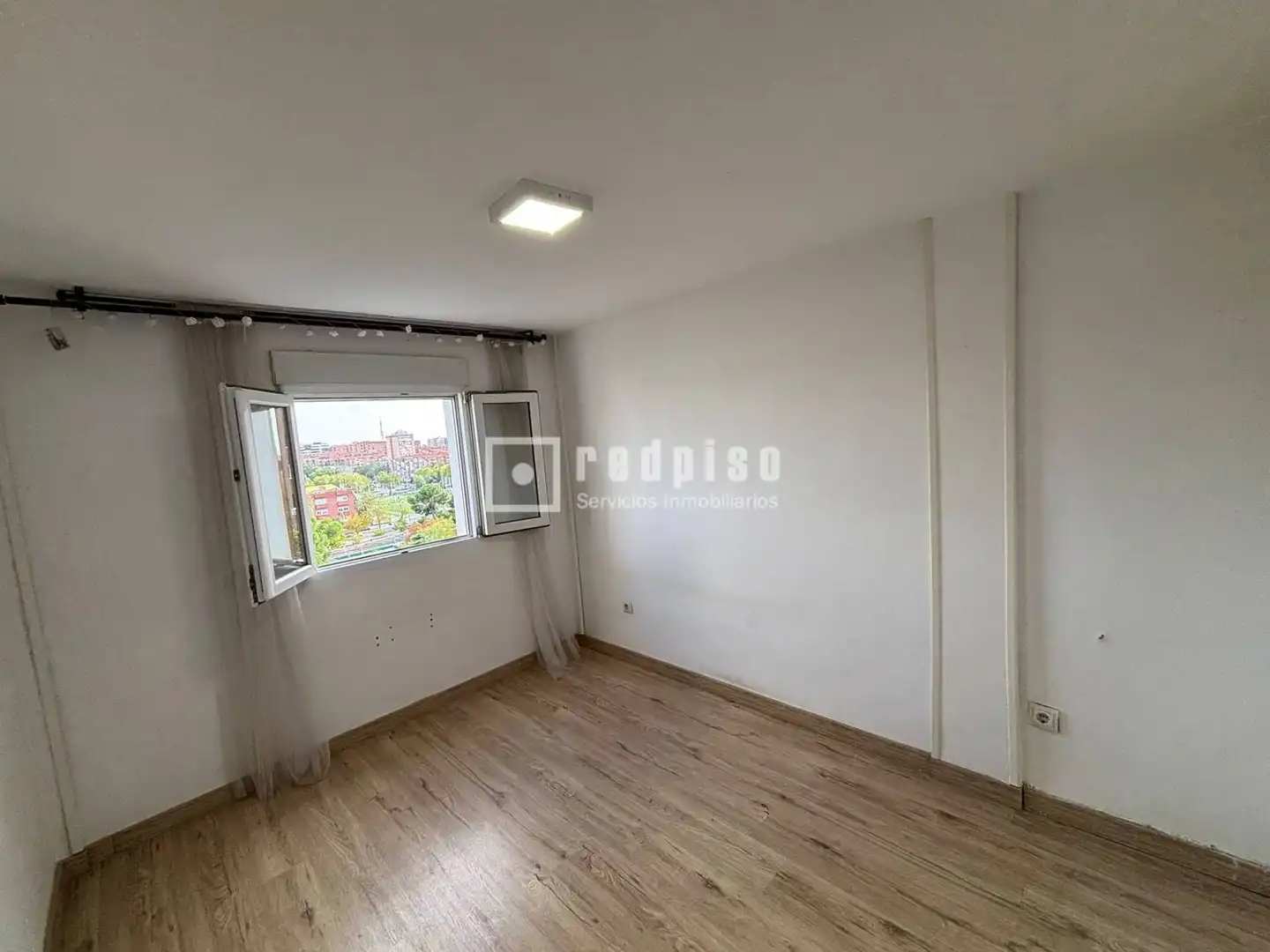 Dormitori de Pis en venda en Ciudad Lineal