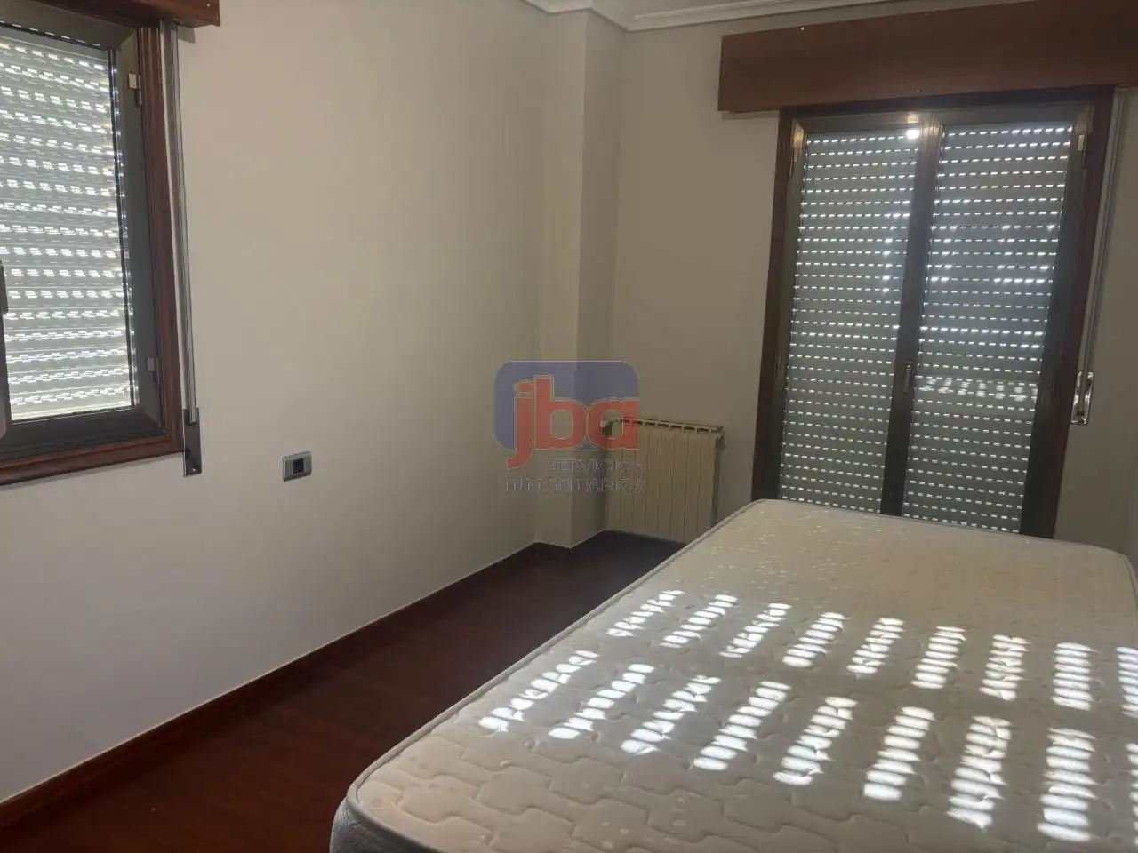 Dormitori de Casa o xalet en venda en Ourense Capital  amb Calefacció, Jardí privat i Terrassa