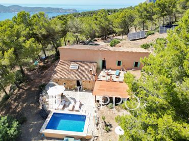 House with pool for sale in Poligono