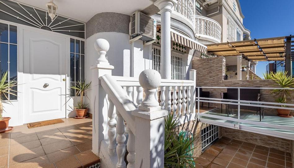 Foto 1 de Casa o xalet en venda a Calle del Río Darro, Cúllar Vega, Granada